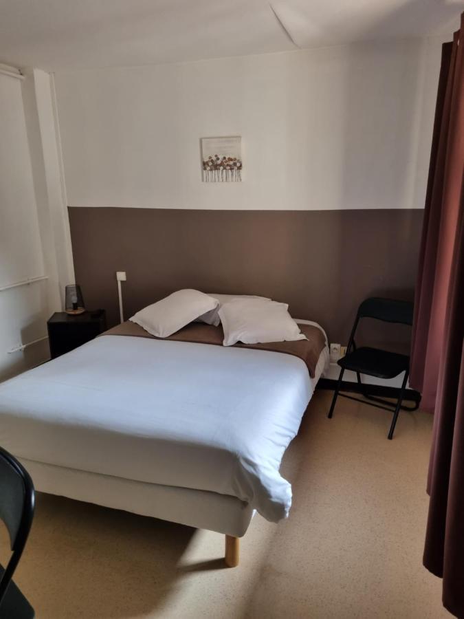Hotel Du Commerce Terres-de-Caux Eksteriør billede